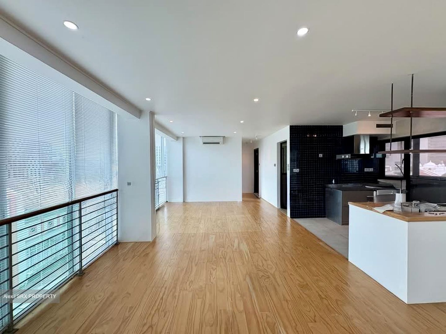 Mackenzie Regency (D9), Apartment #574746491